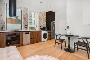 Victoria Street Apartments by Urban Rest